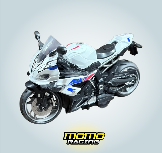 02/White motorcycle Maquette