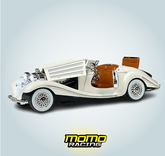 White Mercedes BENZ 500k Maquette